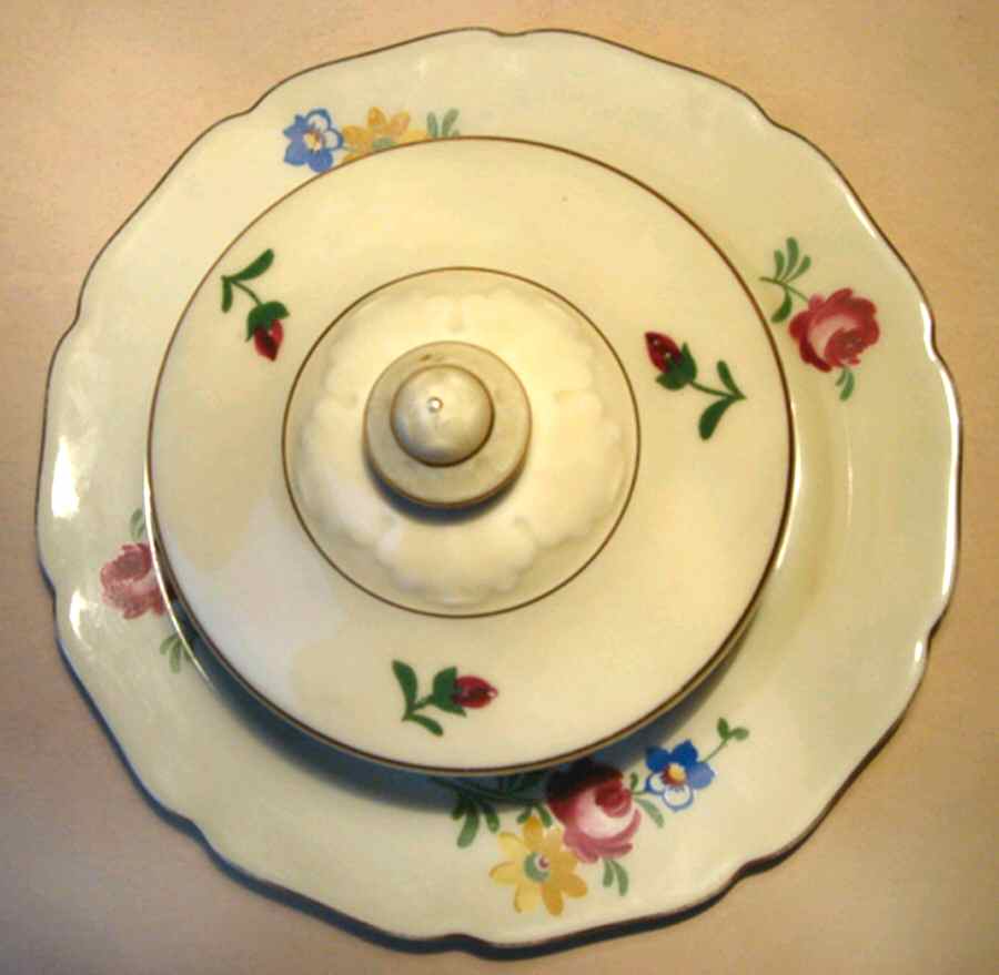 11138 Round Covered Butter by Hutschenreuther-1