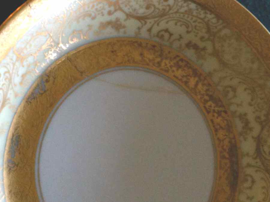 HUT2018 Saucer by Hutschenreuther-1