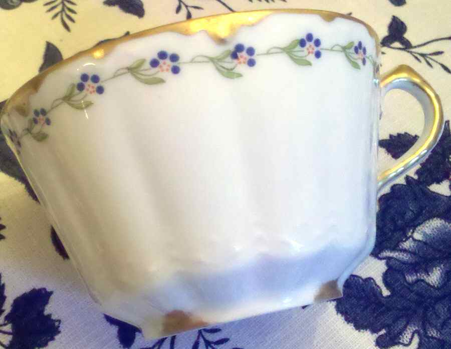 H4124 Flat Cup by Haviland-1