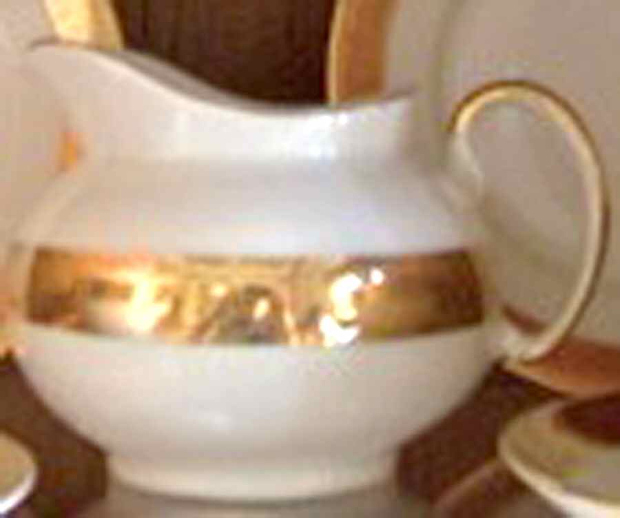HUT2021 Creamer by Hutschenreuther-1