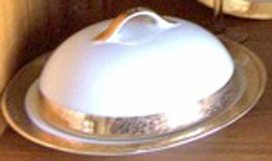 HUT2021 Round Covered Butter by Hutschenreuther-1