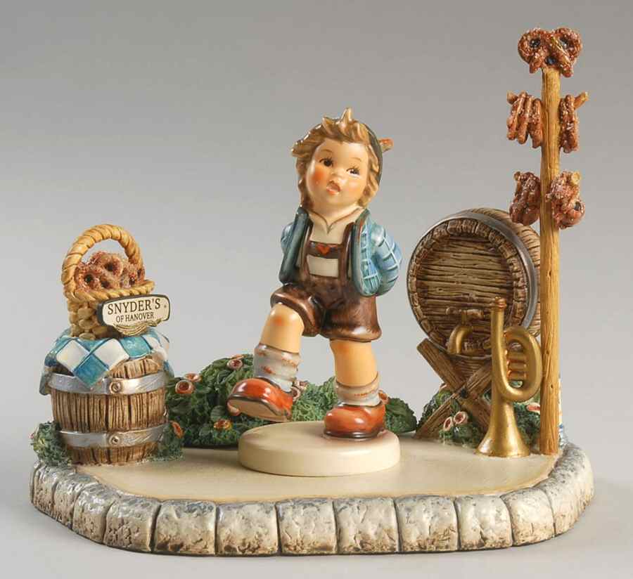 Alpine Dancer Alpine Dancer-Collector's Set - Boxed by M.I. Hummel-1