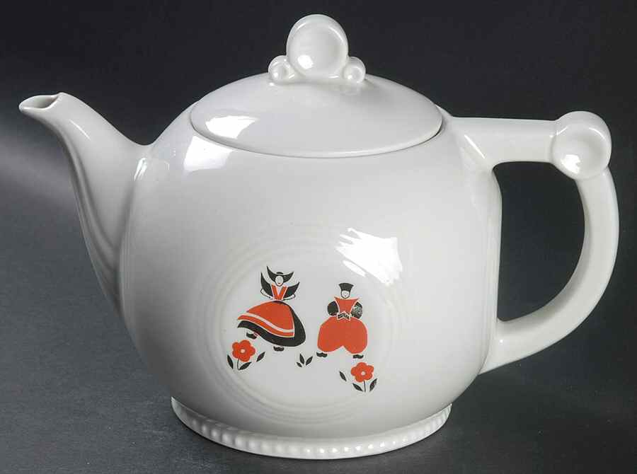 Dutch Couple Target Coffee Pot & Lid by Hall-1