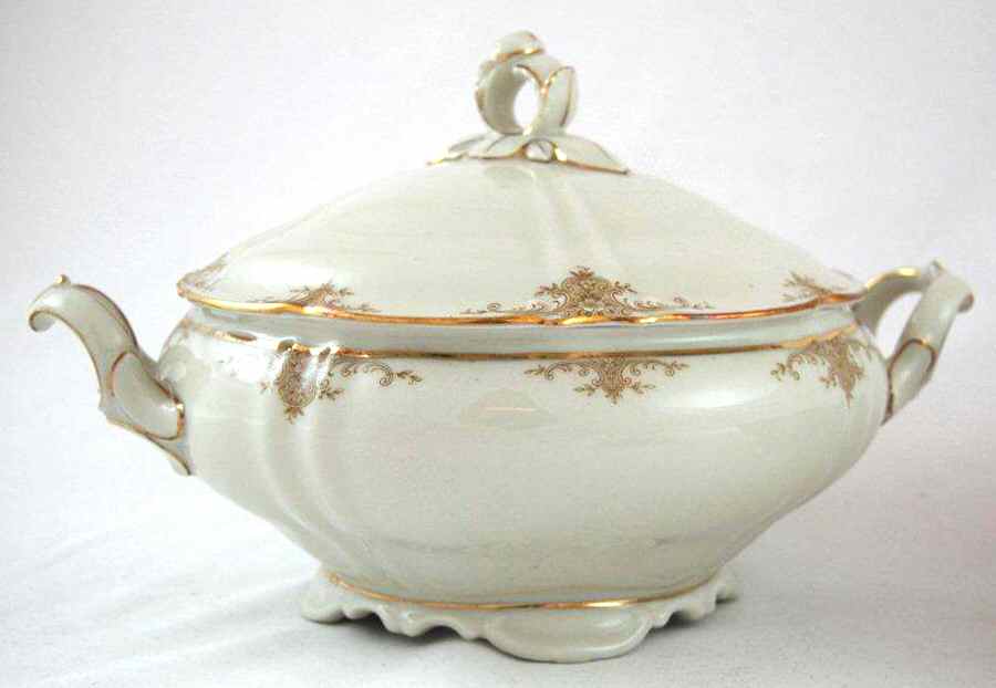 22034-02795 Round Covered Vegetable by Hutschenreuther-1