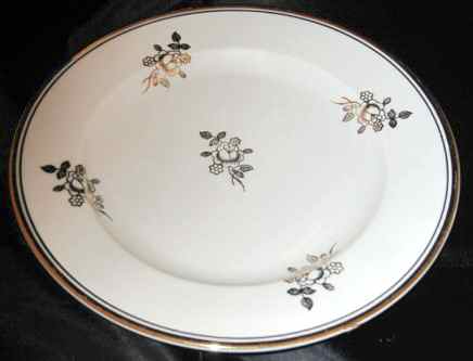 HUT2034 Dinner Plate by Hutschenreuther-1