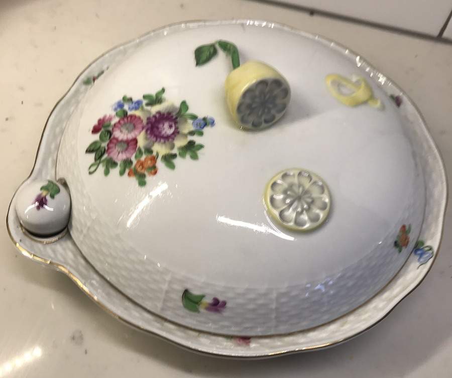 HER76 Hot Water Plate with Cover by Herend-1