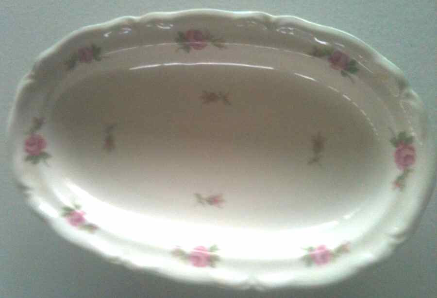 HUT2048 12" Oval Serving Platter by Hutschenreuther-1