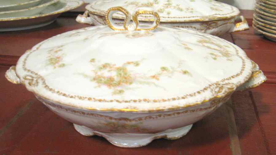 Schleiger 342-16 Oval Covered Vegetable by Haviland-1