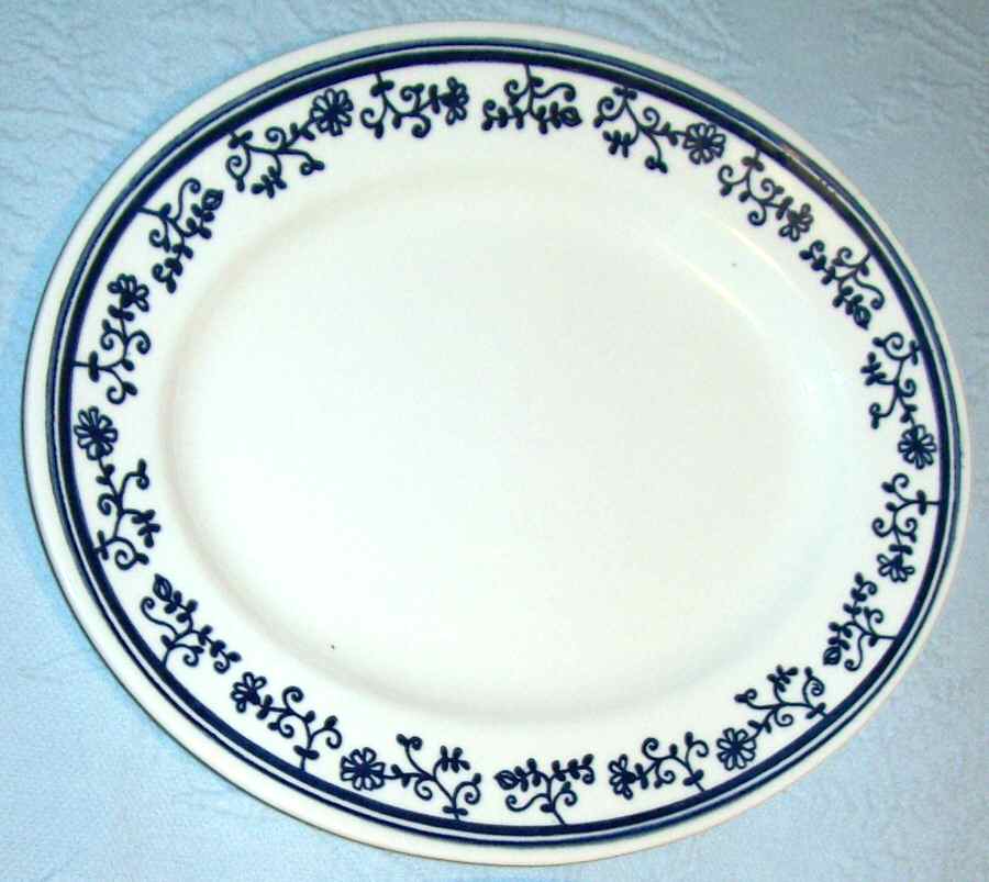 HLC3888 Dinner Plate by Homer Laughlin -1