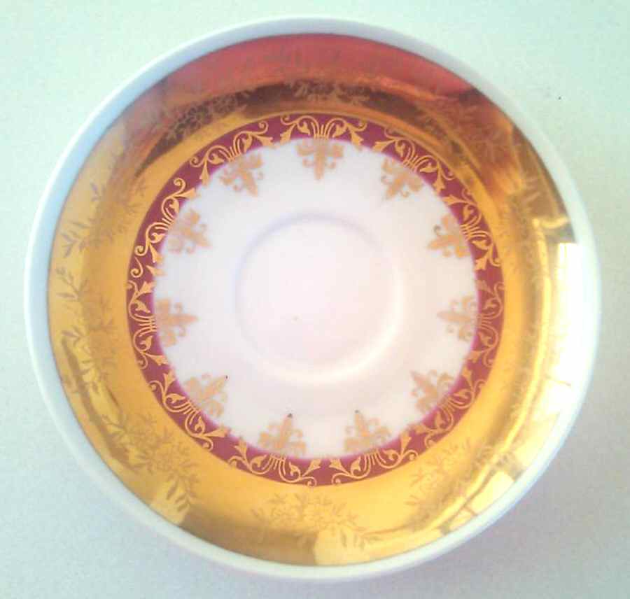 Henrieta Maroon Saucer by Haas-Czjzek Coronado-1