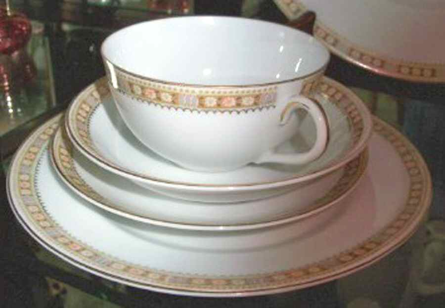 3824 Salad Plate by Hub China-1