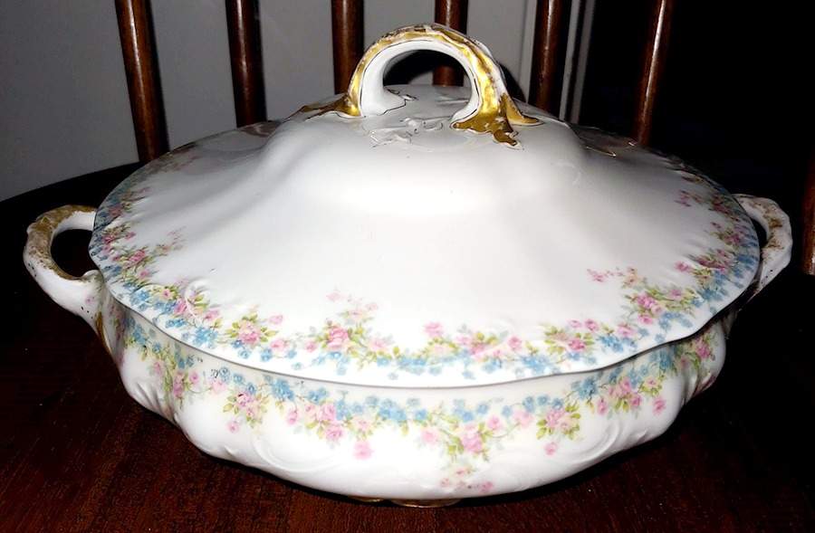 Schleiger 610-3 Round Covered Vegetable by Haviland-1