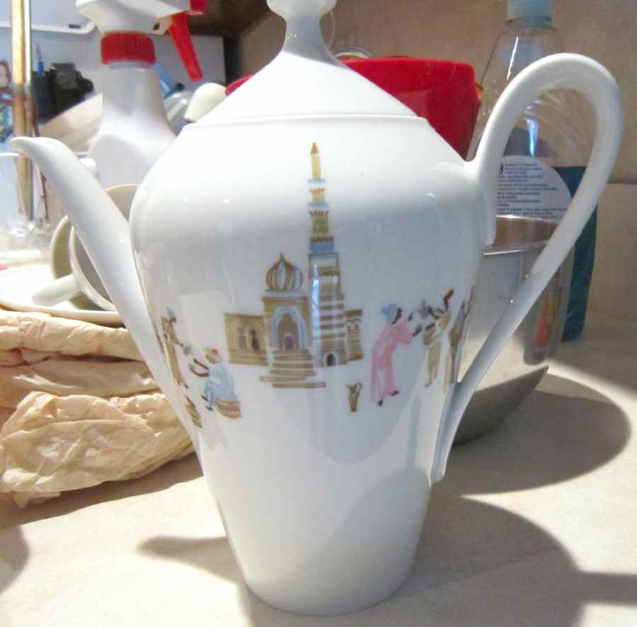 18439 Coffee Pot & Lid by Heinrich - H&C-1