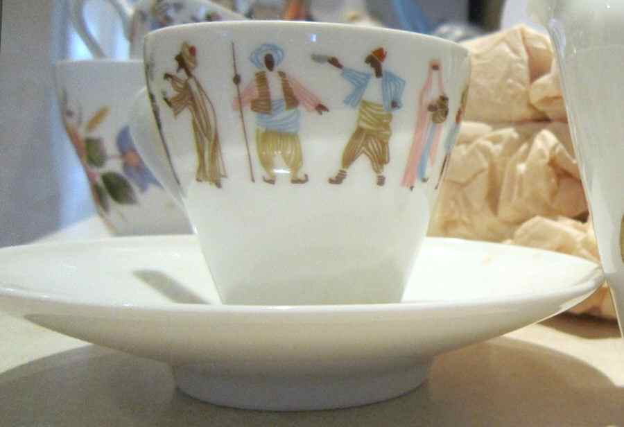 18439 Flat Demitasse Cup & Saucer Set by Heinrich - H&C-1