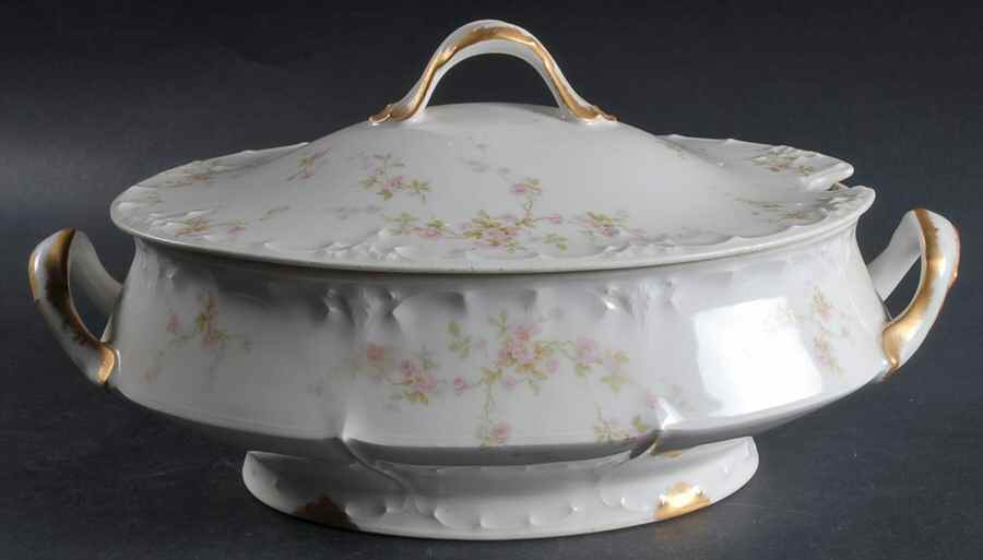 Schleiger 1233-6 Tureen &  Lid by Haviland-1
