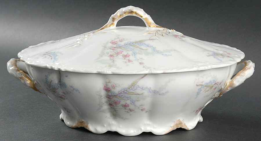 H4216 Oval Covered Vegetable by Haviland-1