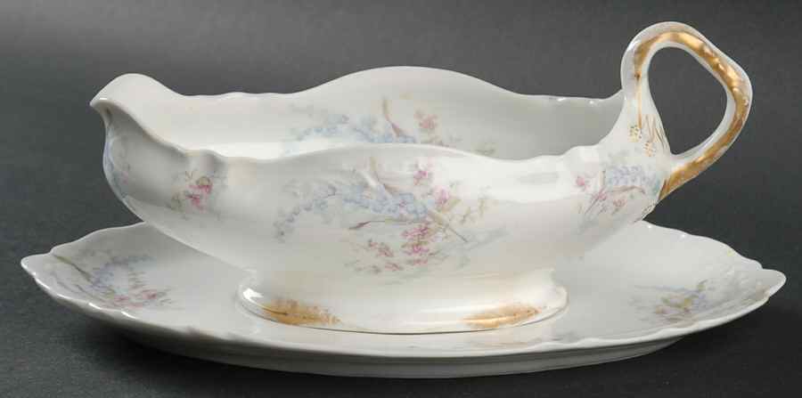 H4216 Gravy Boat & Underplate by Haviland-1