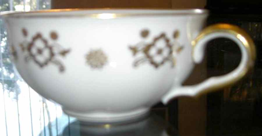HUT2083 Flat Cup by Hutschenreuther-1