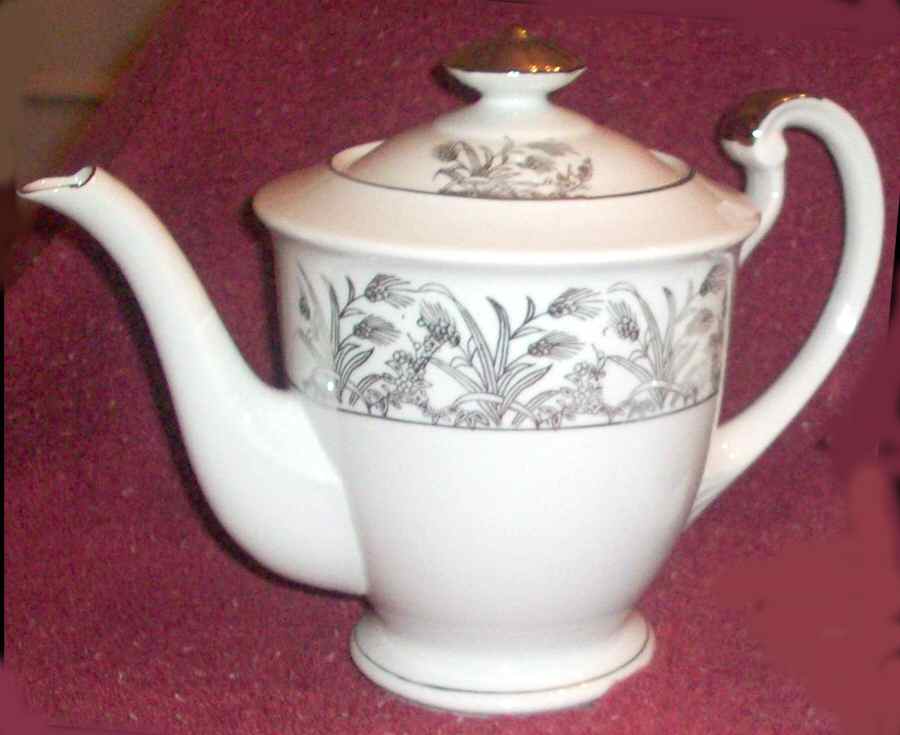 HYA38 Teapot & Lid by Hayasi-1