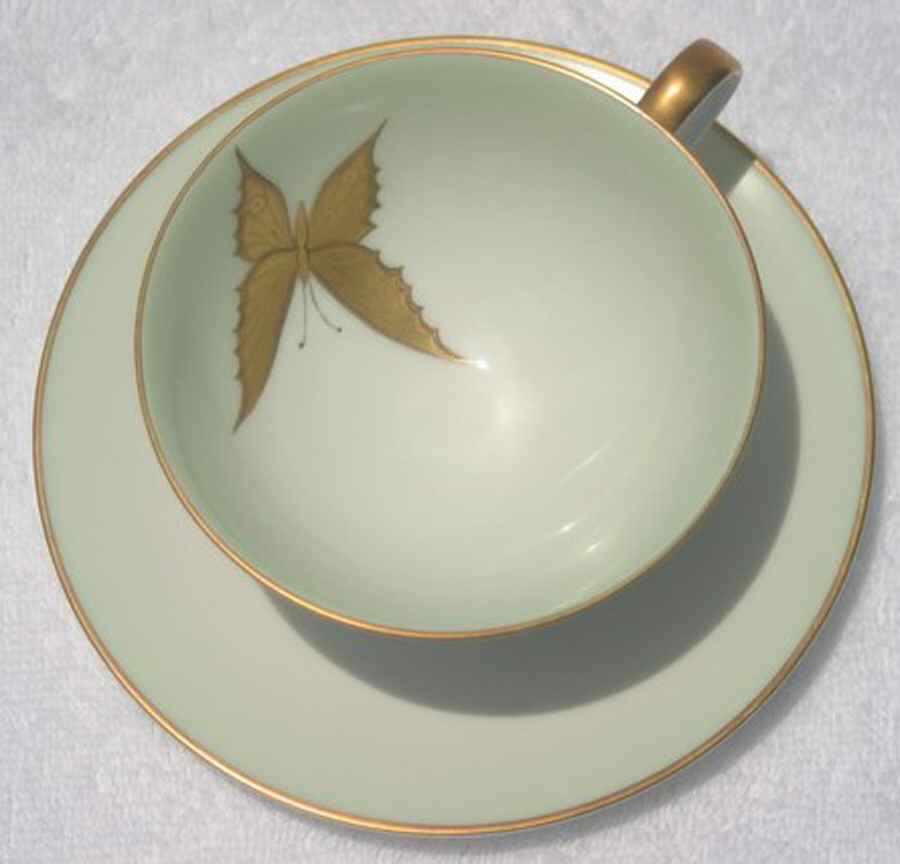 HC1229 Footed Cup & Saucer Set by Heinrich - H&C-1