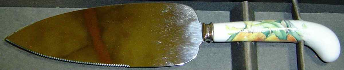 HPR7 Pie Server with Stainless Blade by House of Prill-1
