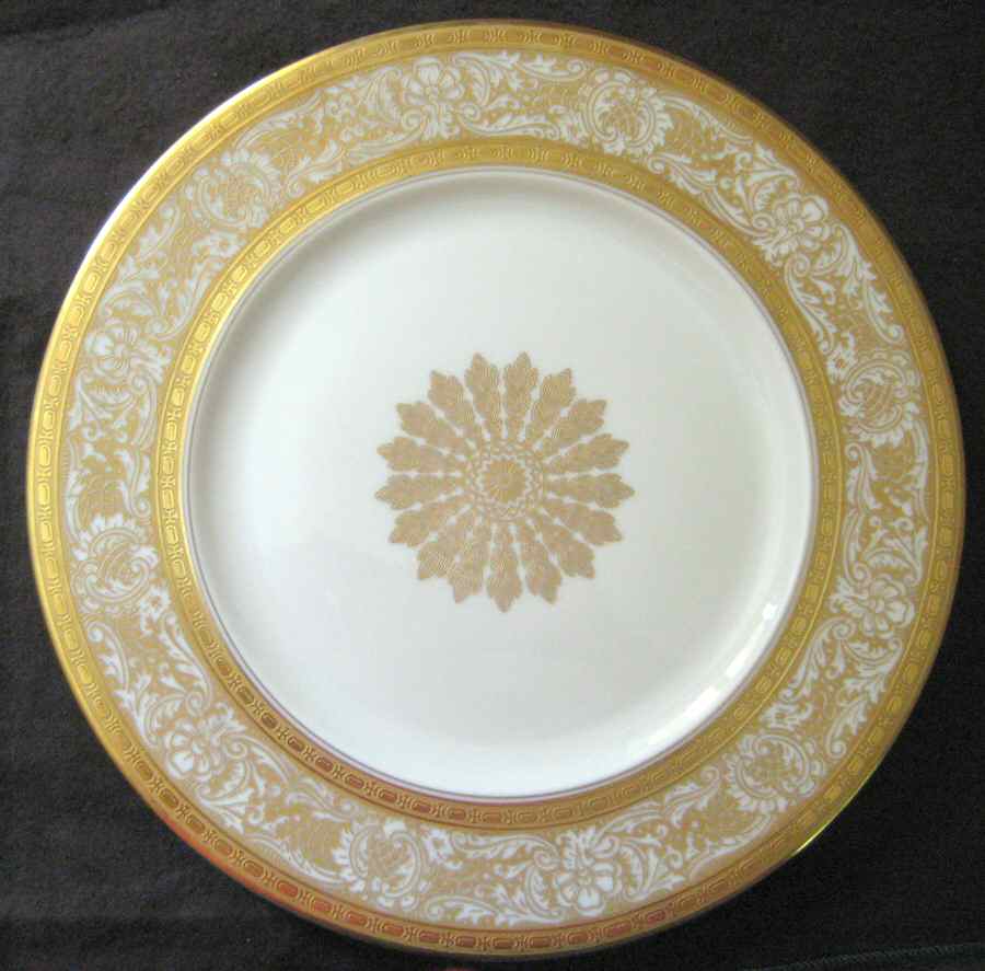 HUT2093 Dinner Plate by Hutschenreuther-1