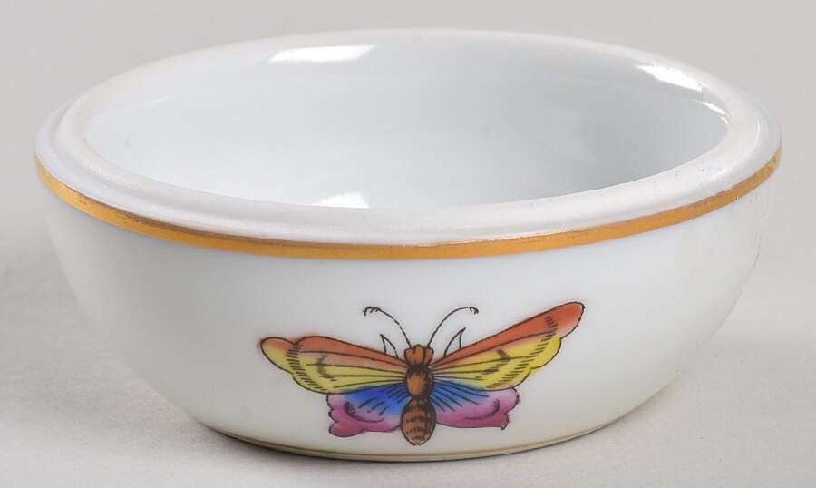Victoria Small Round Bon Bon No Lid by Herend-1