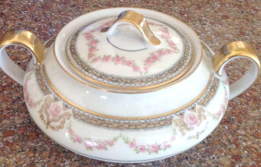 Schleiger 1073-2 Sugar Bowl & Lid by Haviland-1