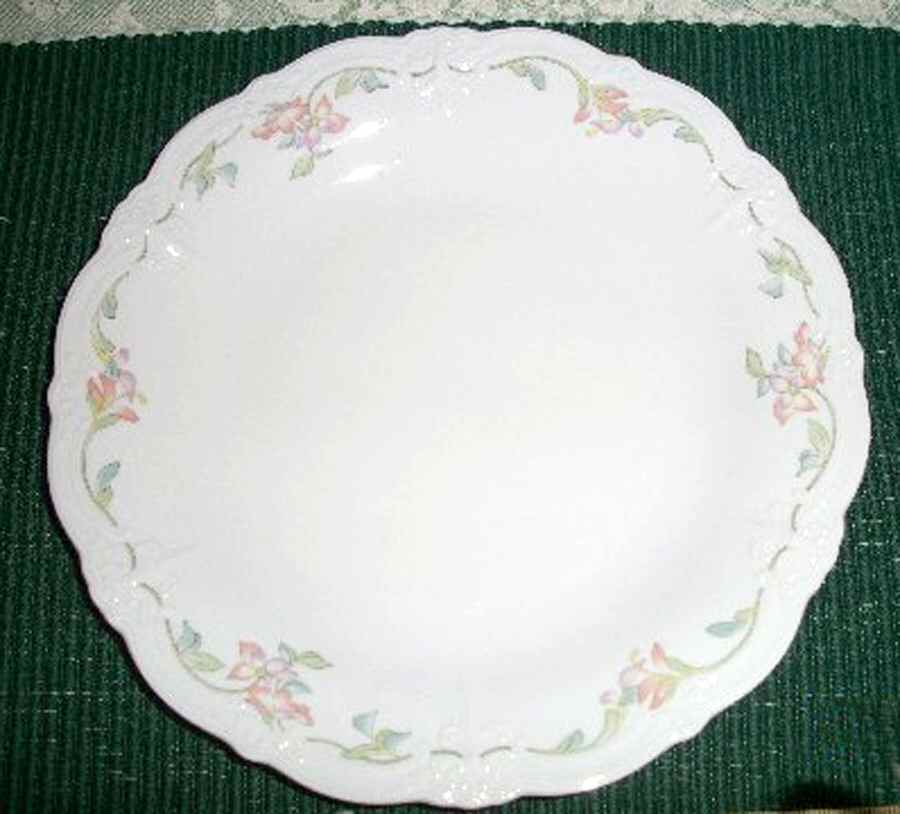 HUT3001 Dinner Plate by Hutschenreuther-1