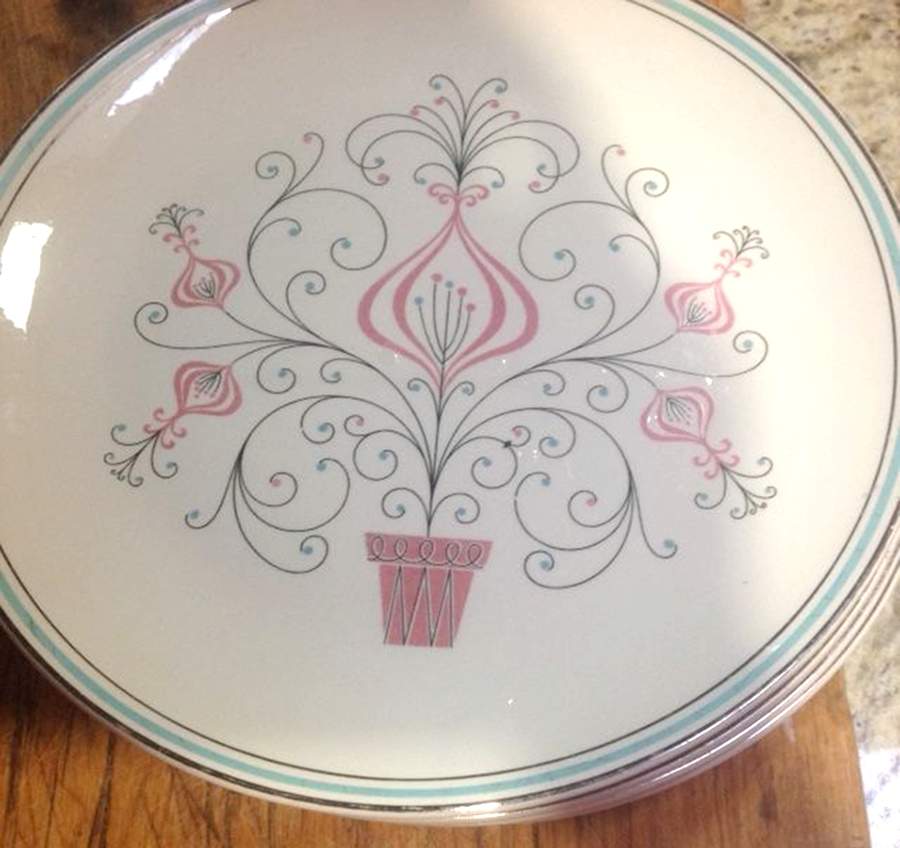 HLC3914 Dinner Plate by Homer Laughlin -1
