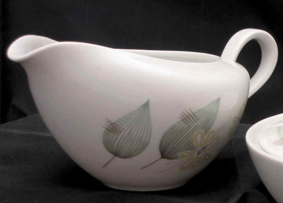 HUT2100 Creamer by Hutschenreuther-1