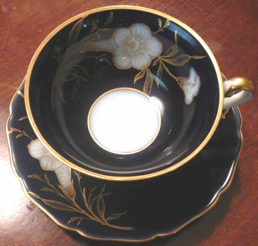 HUT2101 Footed Cup & Saucer Set by Hutschenreuther-1