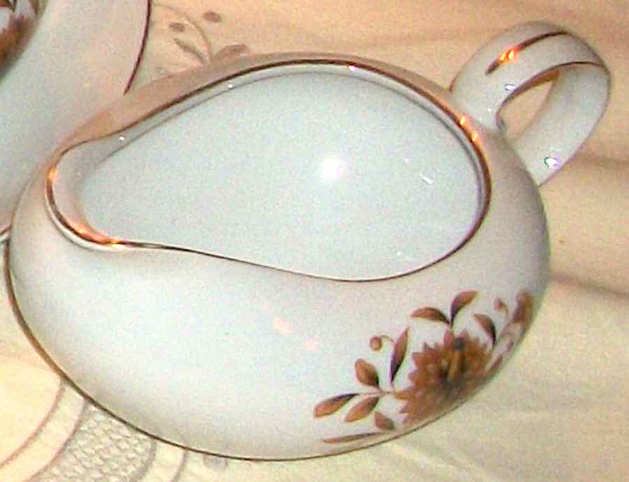 Sunburst Creamer by Harvan-1
