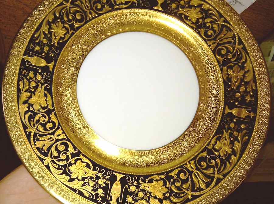 HUT2103 Service Plate (Charger) by Hutschenreuther-1