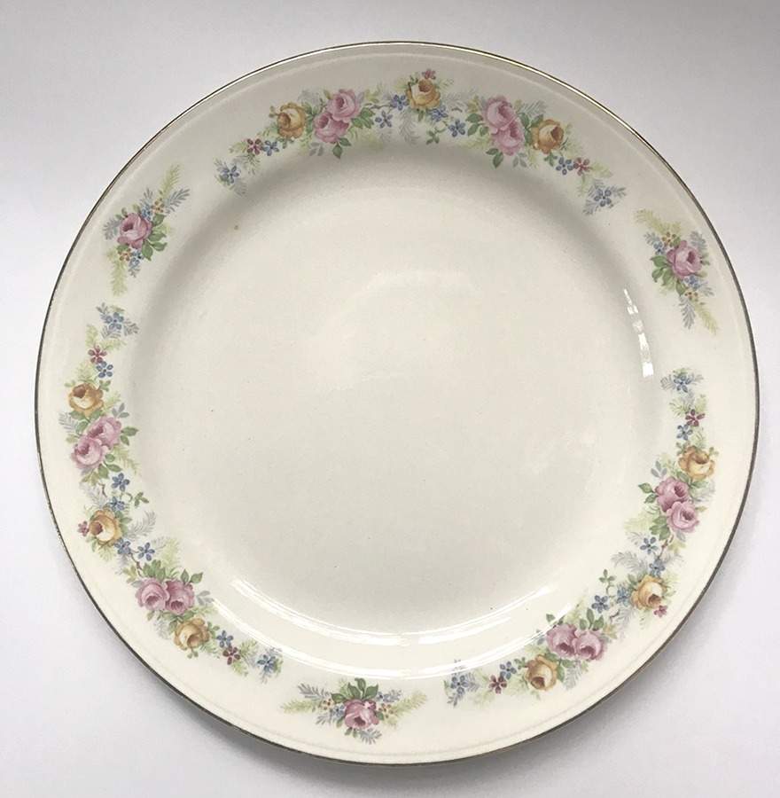 N1814 Dinner Plate by Homer Laughlin -1