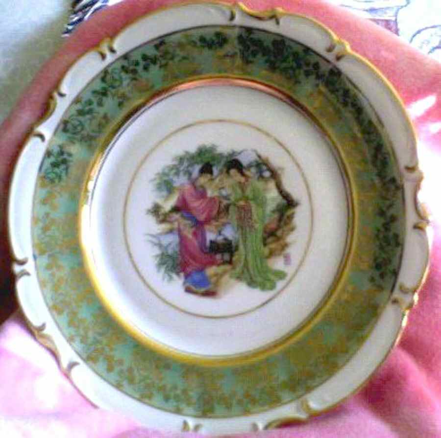 HUT2108 Dinner Plate by Hutschenreuther-1