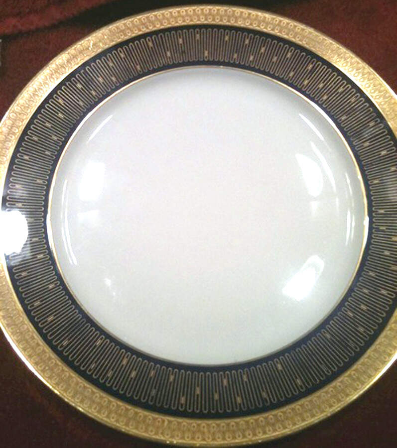 HUT2115 Dinner Plate by Hutschenreuther-1