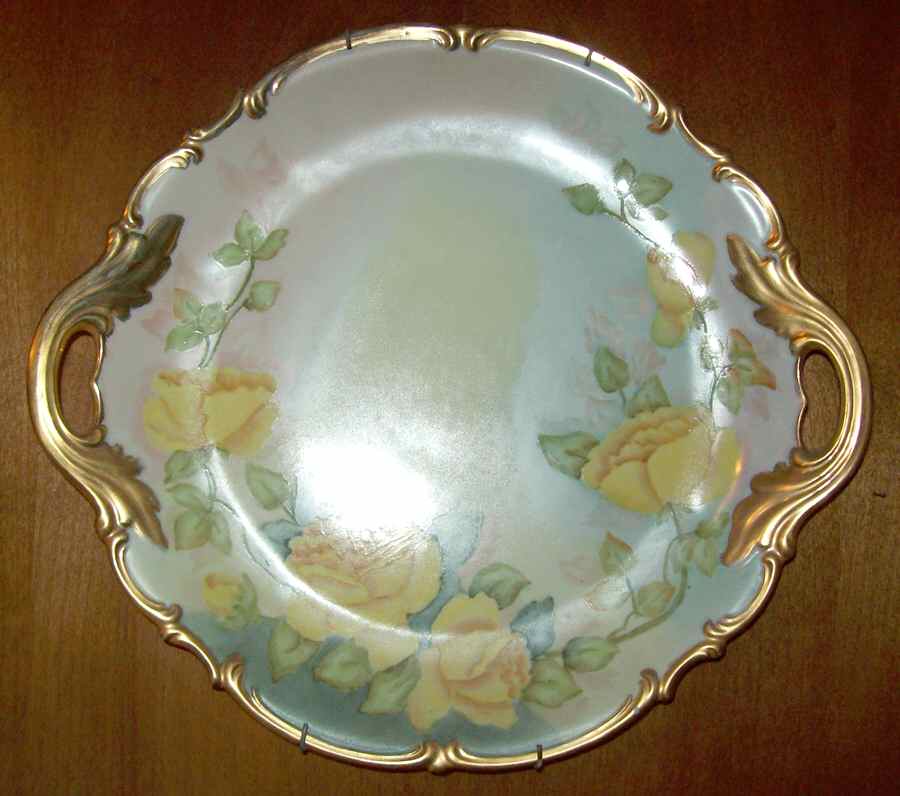 HUT2118 Handled Cake Plate by Hutschenreuther-1