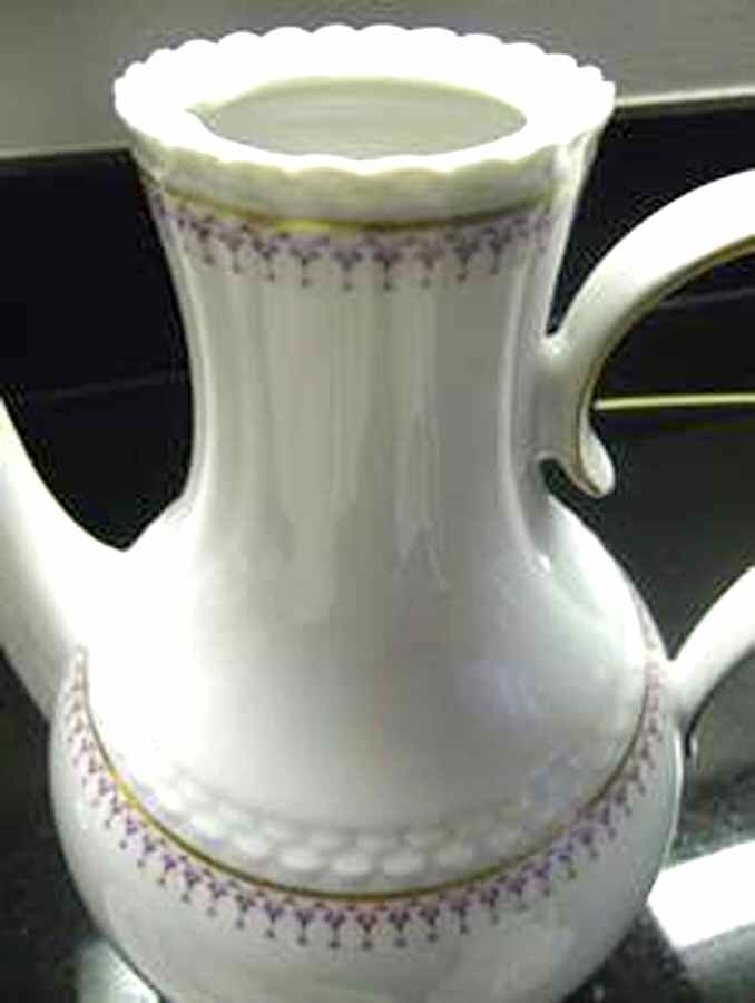 8037 Coffee Pot No Lid by Hutschenreuther-1