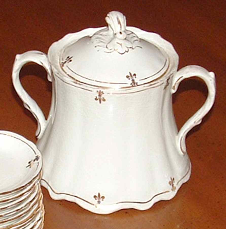 H95 Sugar Bowl & Lid by Homer Laughlin -1
