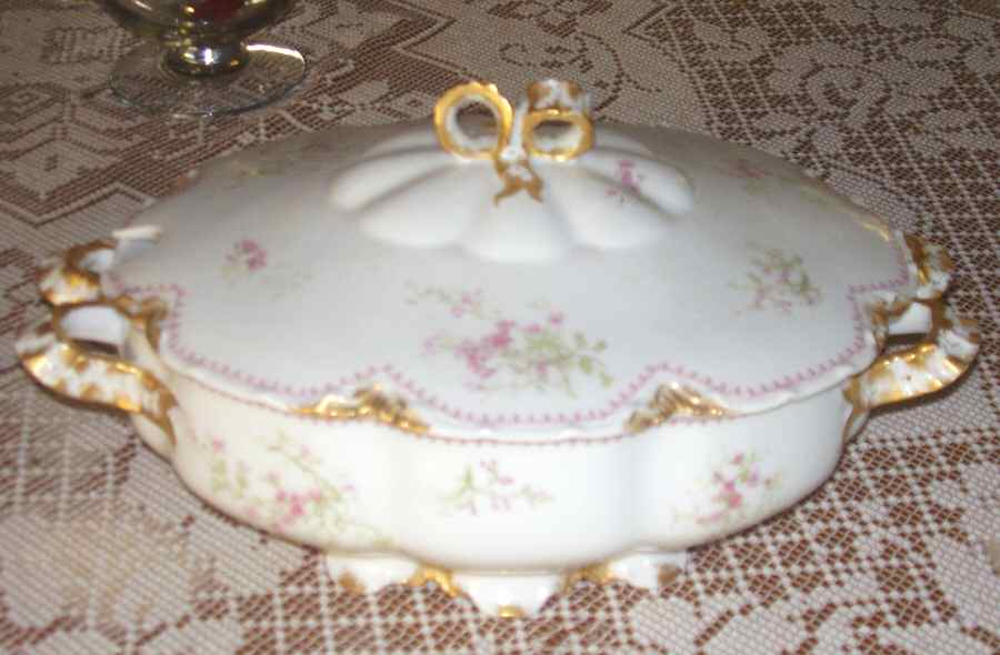 Schleiger 251-6 Round Covered Vegetable by Haviland-1