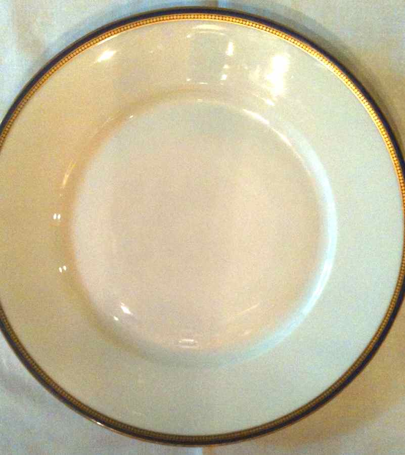 HUT2123 Dinner Plate by Hutschenreuther-1