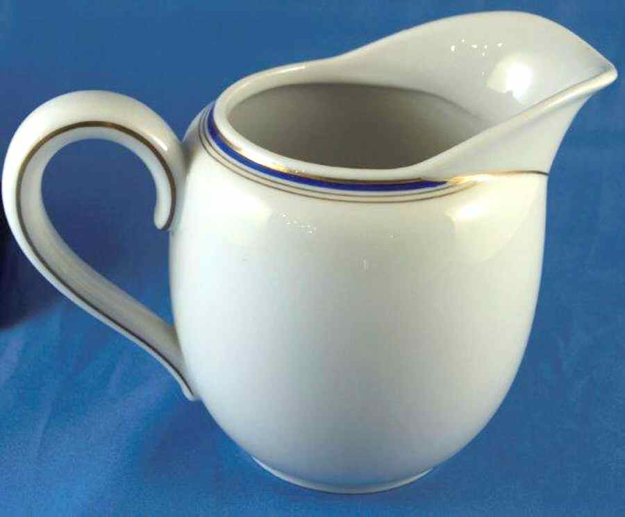 7506 Creamer by Hutschenreuther-1