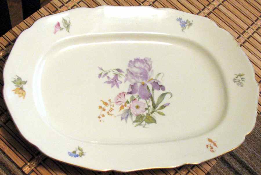 6065 12" Oval Serving Platter by Hutschenreuther-1