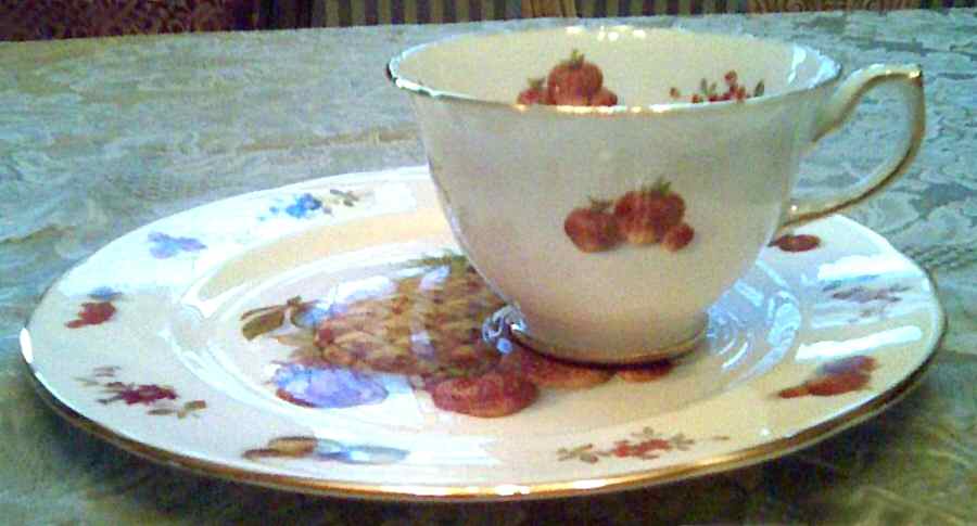 HAM128 Snack Plate & Cup Set by Hammersley-1