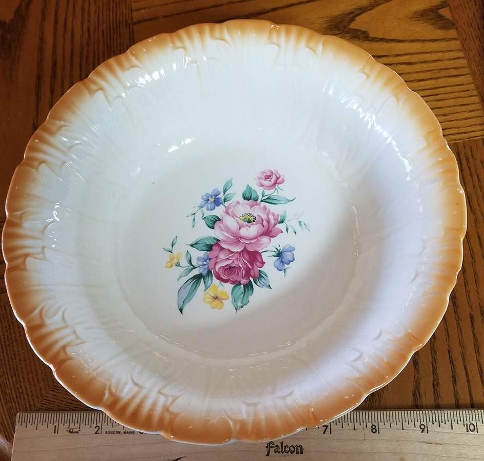 HLC3948 9" Round Vegetable Bowl by Homer Laughlin -1
