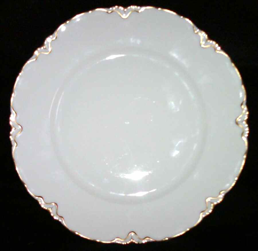 2317 Dinner Plate by Hutschenreuther-1