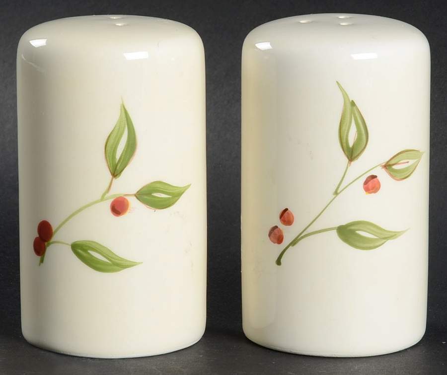HMQ89 Salt & Pepper Set by Home-1