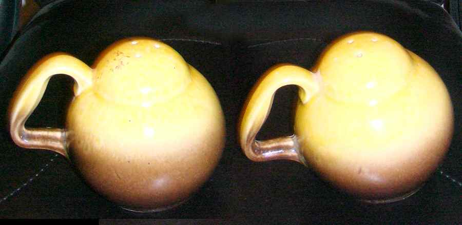 HUL3 Salt & Pepper Set by Hull-1