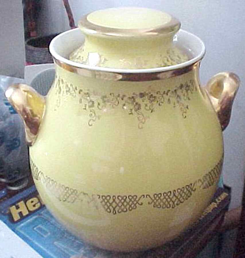 Gold Label Kitchen Ware Squiggle Zeisel Style Cookie Jar & Lid by Hall-1